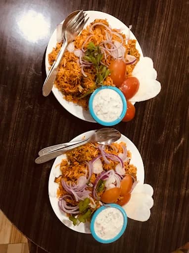 Chicken Biryani served at Paul's Hotel Bhedetar