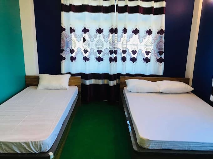 Twin Room at Paul's Hotel Bhedetar